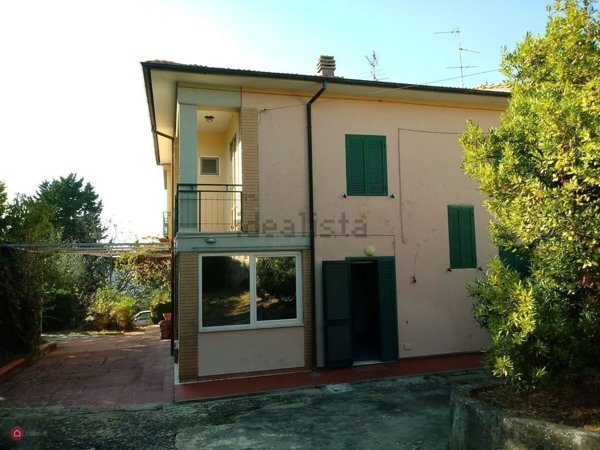 casa semindipendente in vendita a Massarosa
