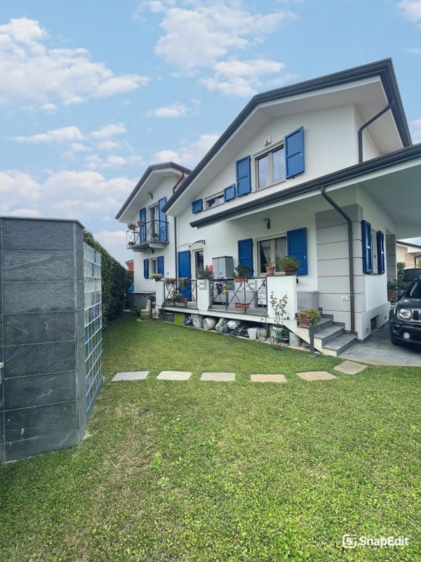 casa indipendente in vendita a Massarosa in zona Piano di Conca