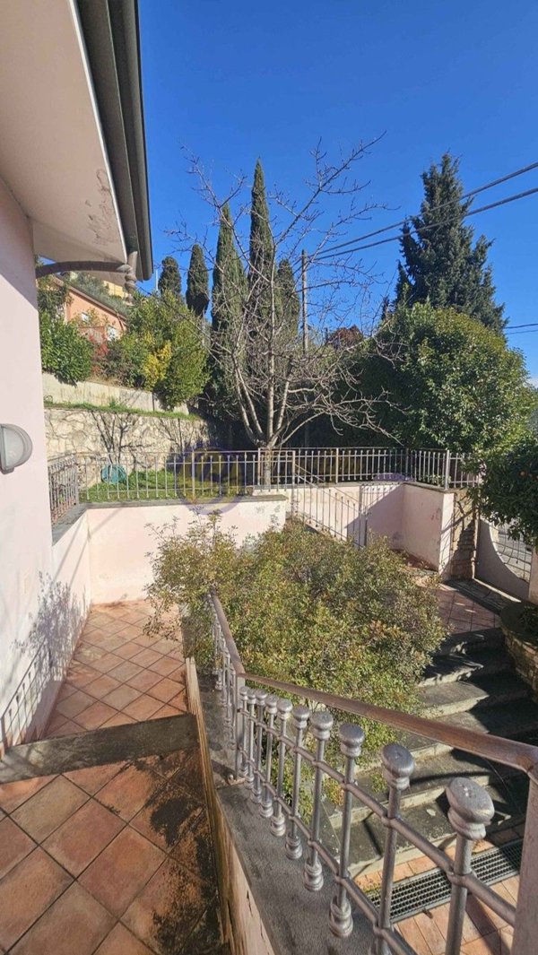 casa indipendente in vendita a Massarosa in zona Bargecchia