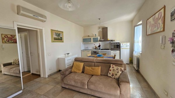 appartamento in vendita a Massarosa in zona Piano di Mommio