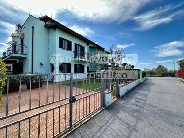 casa indipendente in vendita a Massarosa in zona Massaciuccoli