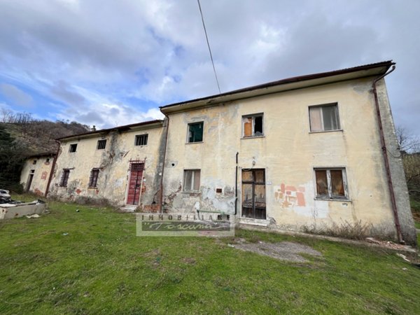 casa indipendente in vendita a Massarosa
