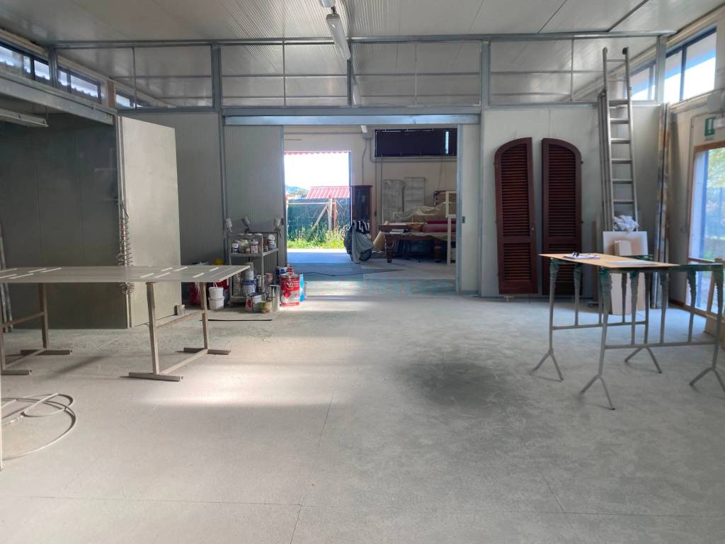 capannone in vendita a Massarosa