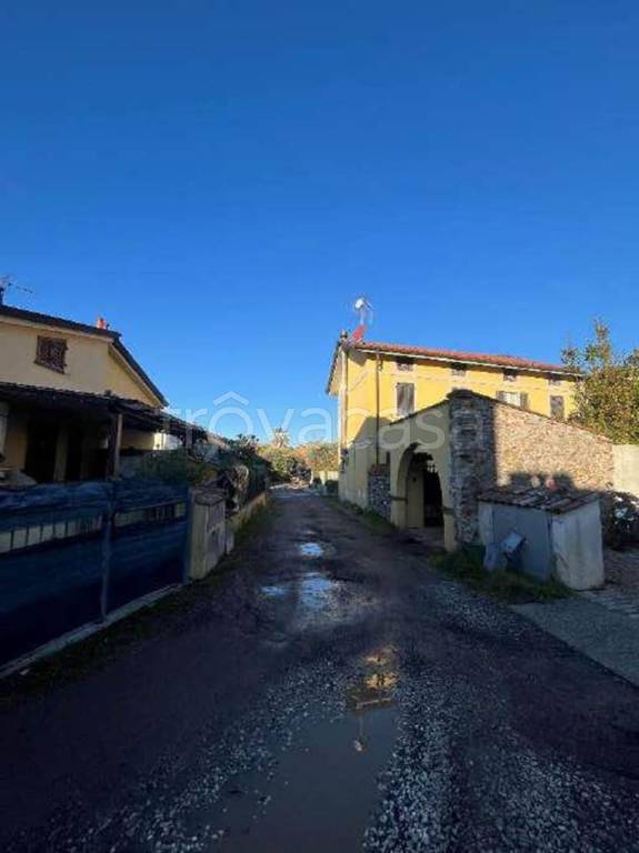 appartamento in vendita a Massarosa in zona Quiesa