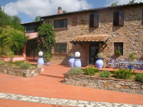 casa indipendente in vendita a Massarosa in zona Bargecchia