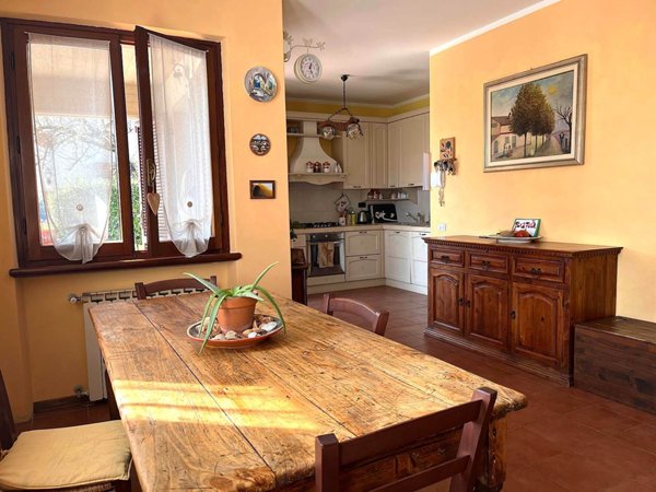 casa indipendente in vendita a Massarosa