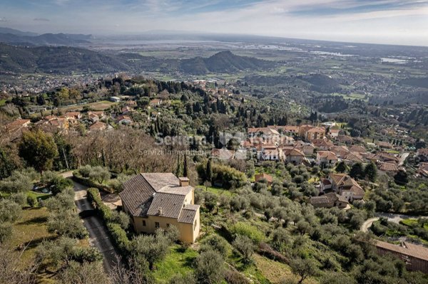 casa indipendente in vendita a Massarosa