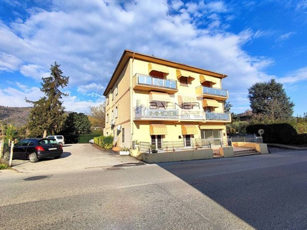 intera palazzina in vendita a Massarosa