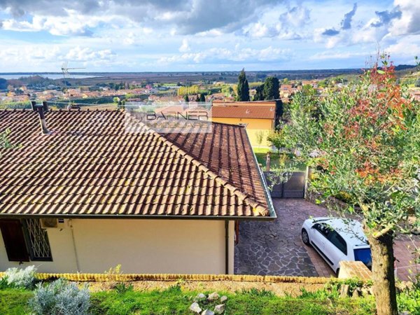 casa indipendente in vendita a Massarosa in zona Quiesa