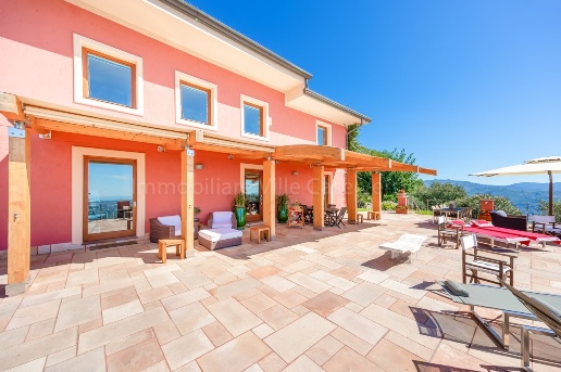 casa indipendente in vendita a Massarosa in zona Piano di Mommio