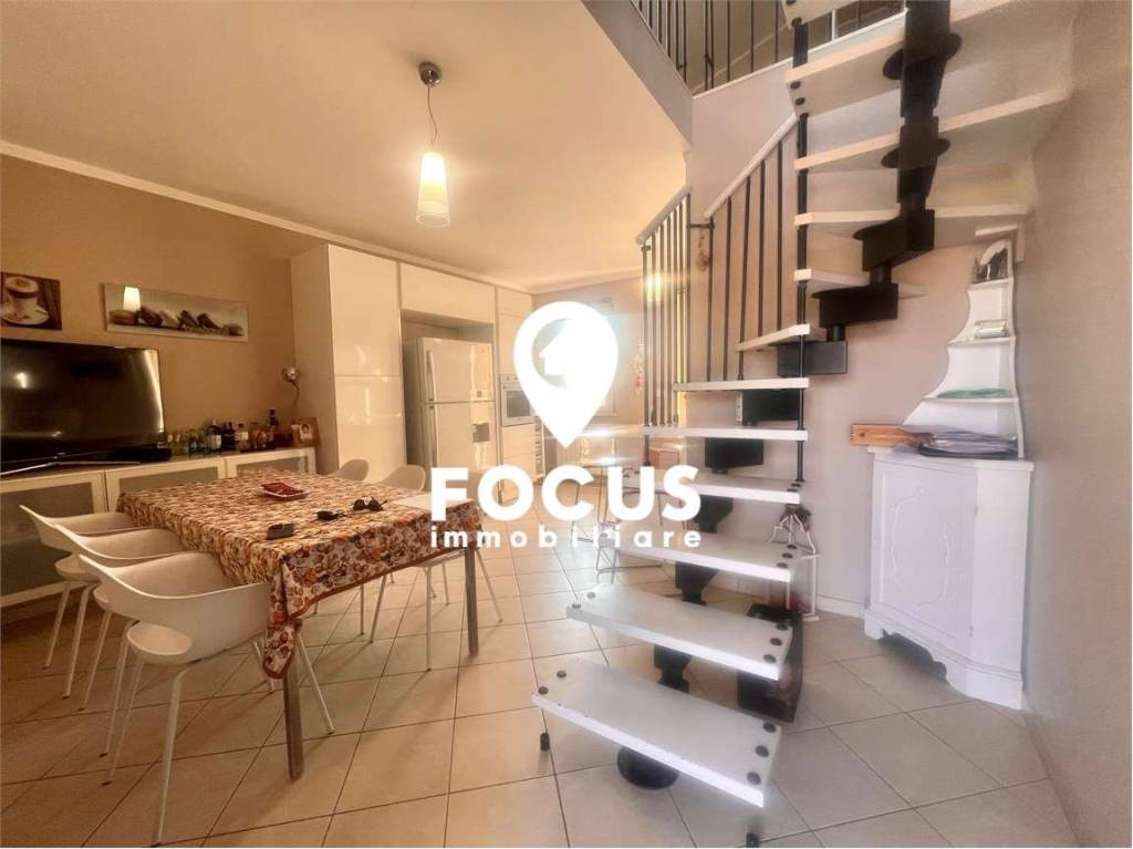 appartamento in vendita a Massarosa in zona Mommio