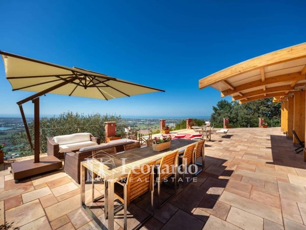 casa indipendente in vendita a Massarosa in zona Piano di Mommio