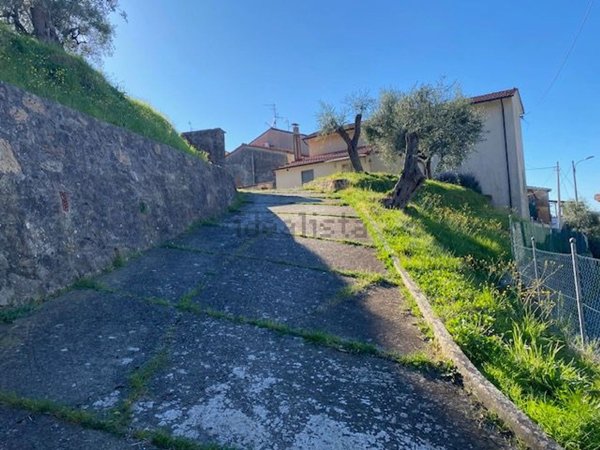 casa indipendente in vendita a Massarosa in zona Quiesa