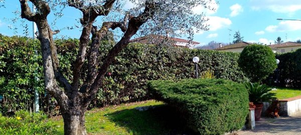 casa indipendente in vendita a Massarosa