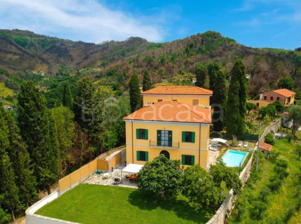 casa indipendente in vendita a Massarosa in zona Pieve a Elici