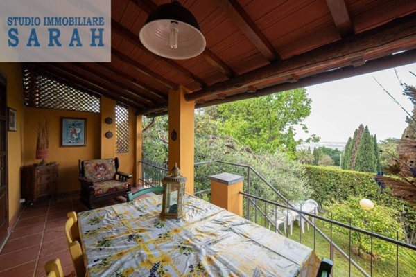 casa indipendente in vendita a Massarosa in zona Corsanico