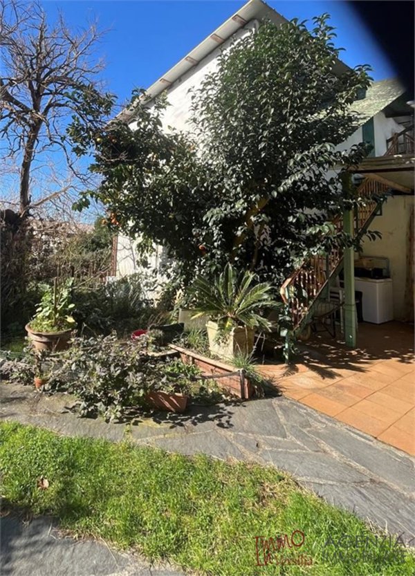 casa indipendente in vendita a Massarosa in zona Stiava