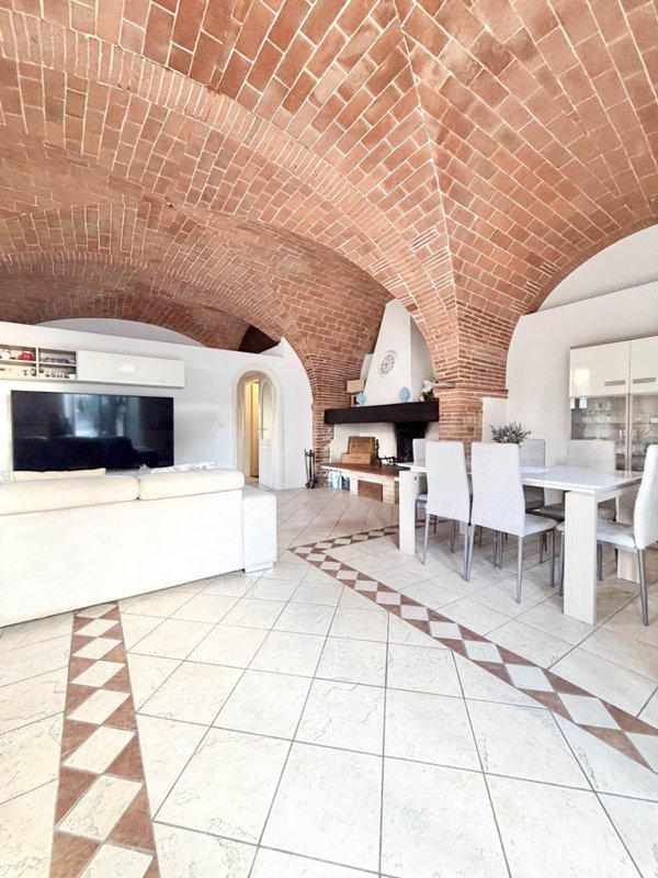 casa indipendente in vendita a Massarosa