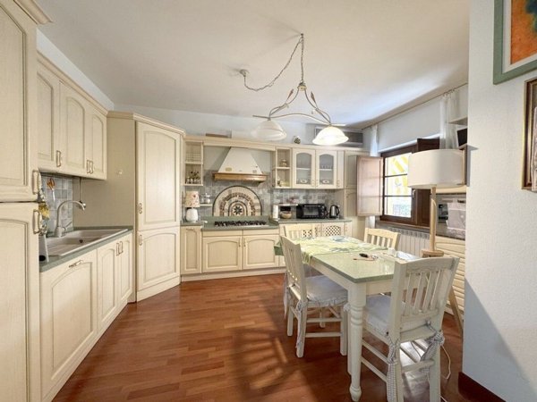 appartamento in vendita a Massarosa in zona Bozzano