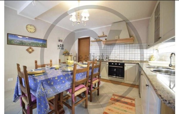 casa indipendente in vendita a Massarosa