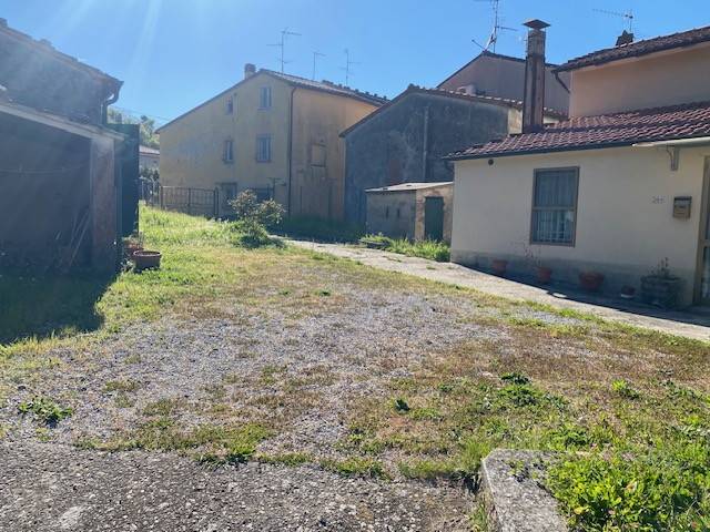 casa indipendente in vendita a Massarosa in zona Quiesa