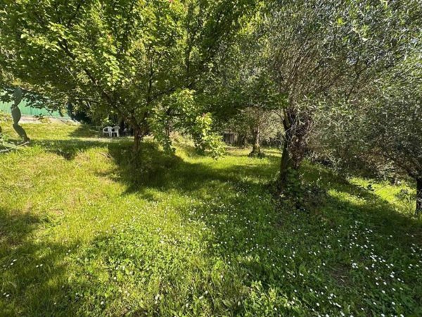 casa indipendente in vendita a Massarosa