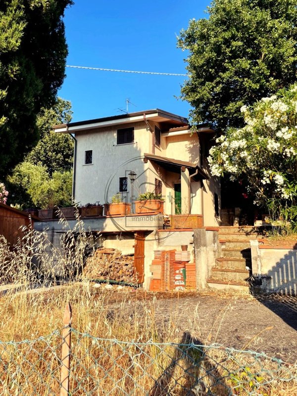 casa indipendente in vendita a Massarosa