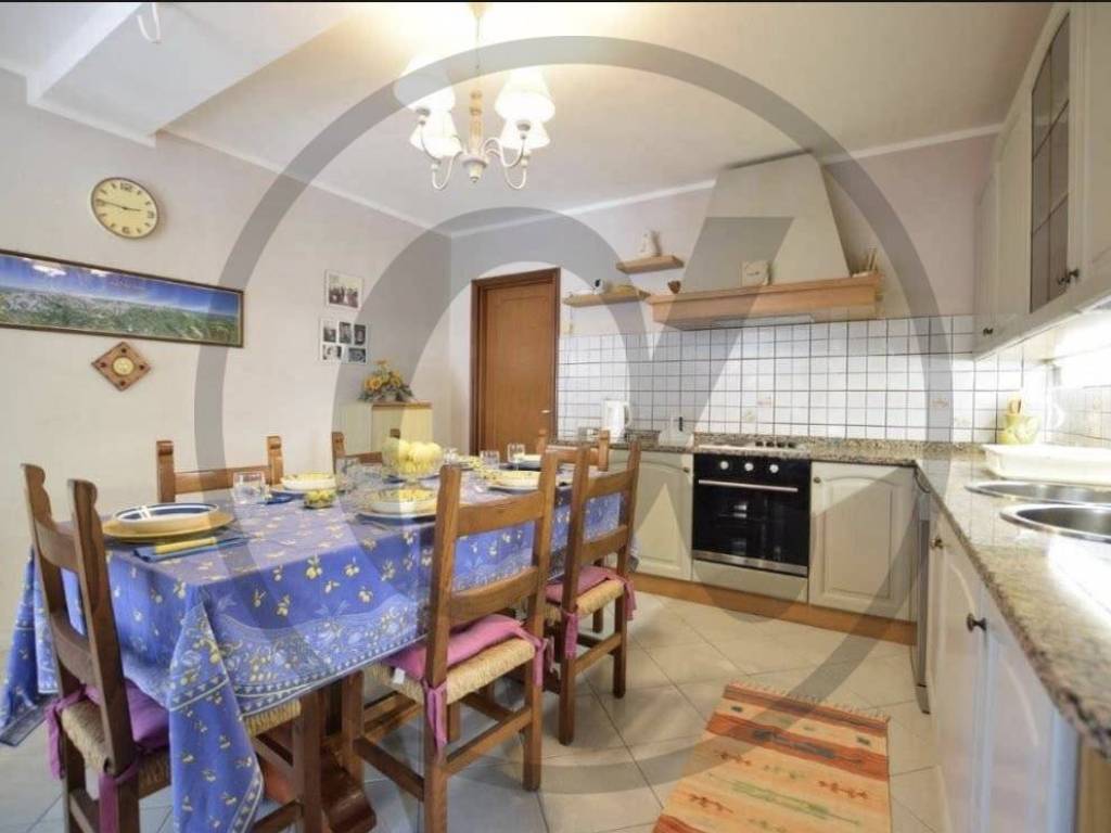 casa indipendente in vendita a Massarosa