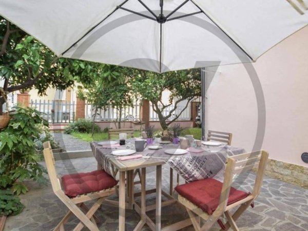 casa indipendente in vendita a Massarosa