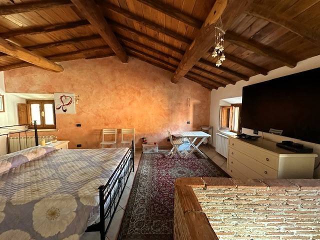 casa indipendente in vendita a Massarosa