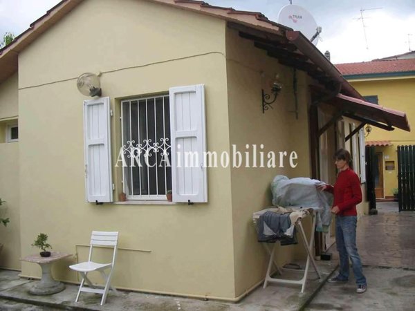 casa indipendente in vendita a Massarosa