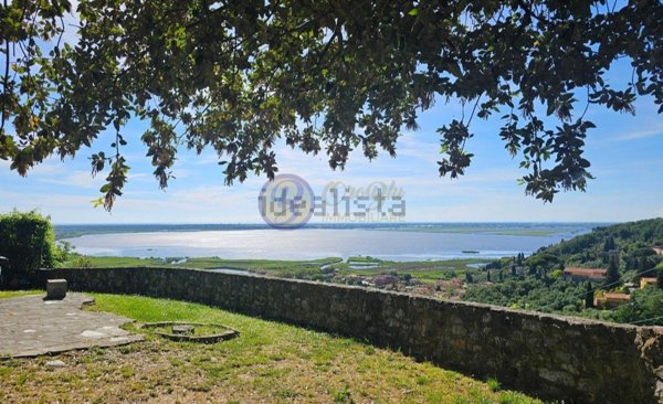 casa indipendente in vendita a Massarosa in zona Massaciuccoli