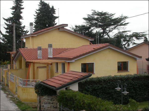 casa indipendente in vendita a Massarosa in zona Piano di Mommio