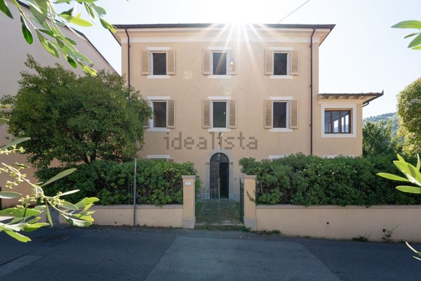 casa indipendente in vendita a Massarosa in zona Quiesa