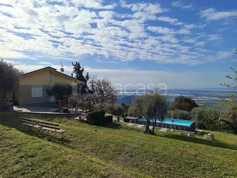 casa indipendente in vendita a Massarosa