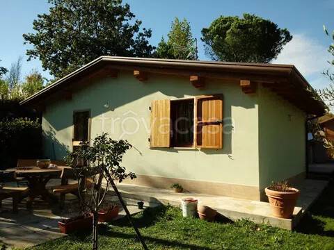 casa indipendente in vendita a Massarosa in zona Bargecchia