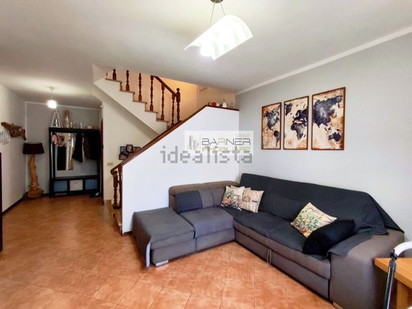 casa indipendente in vendita a Massarosa in zona Piano di Conca