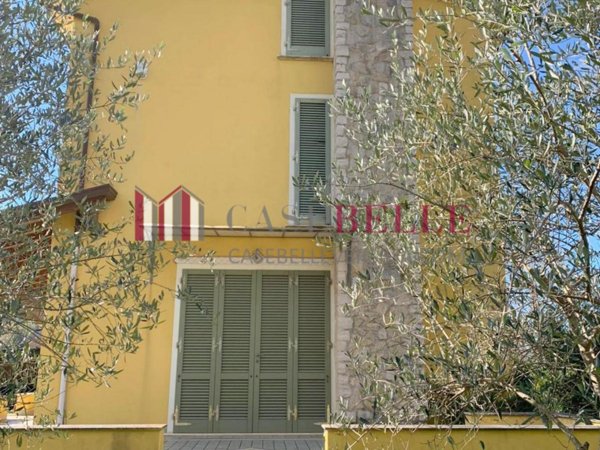 casa indipendente in vendita a Massarosa in zona Stiava