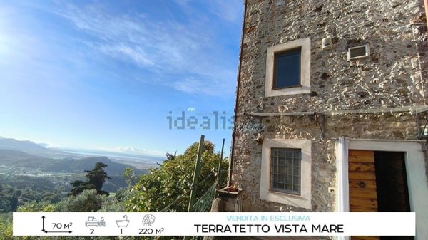 casa indipendente in vendita a Massarosa