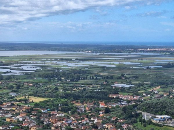 casa indipendente in vendita a Massarosa in zona Gualdo
