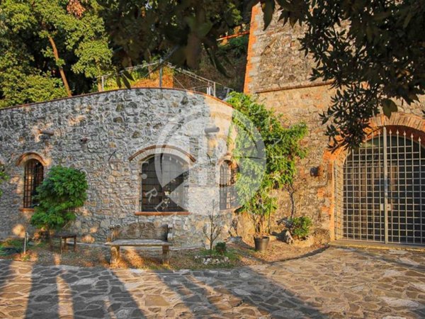 casa indipendente in vendita a Massarosa in zona Massaciuccoli