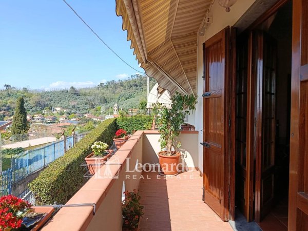 casa indipendente in vendita a Massarosa in zona Quiesa