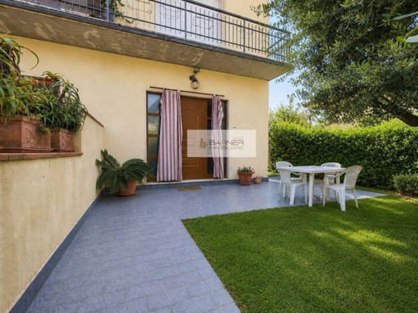 appartamento in vendita a Massarosa in zona Piano di Mommio