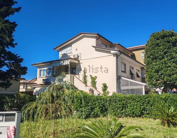 appartamento in vendita a Massarosa in zona Piano del Quercione