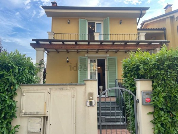 casa indipendente in vendita a Massarosa