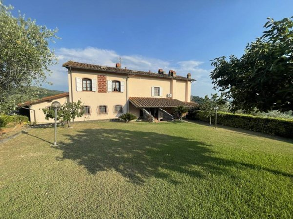 casa indipendente in vendita a Massarosa in zona Bargecchia