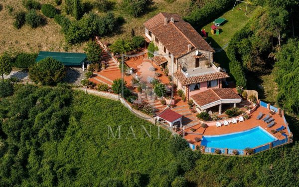casa indipendente in vendita a Massarosa