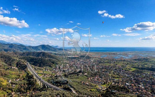 casa indipendente in vendita a Massarosa
