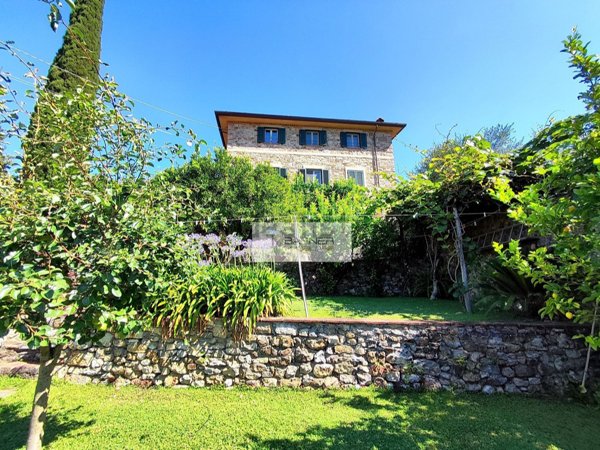 casa indipendente in vendita a Massarosa