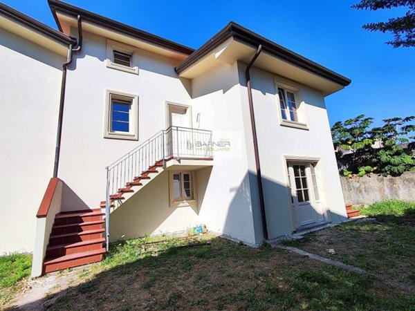 casa indipendente in vendita a Massarosa